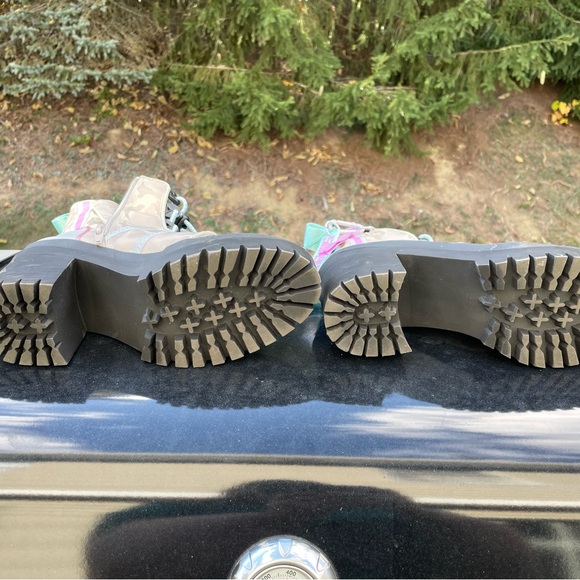 Size 7 Steve Madden Betamax Chunky Sole Combat Boot Cyberpunk Rave Pastel Goth - Picture 8 of 8